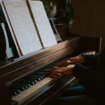 grand piano rent