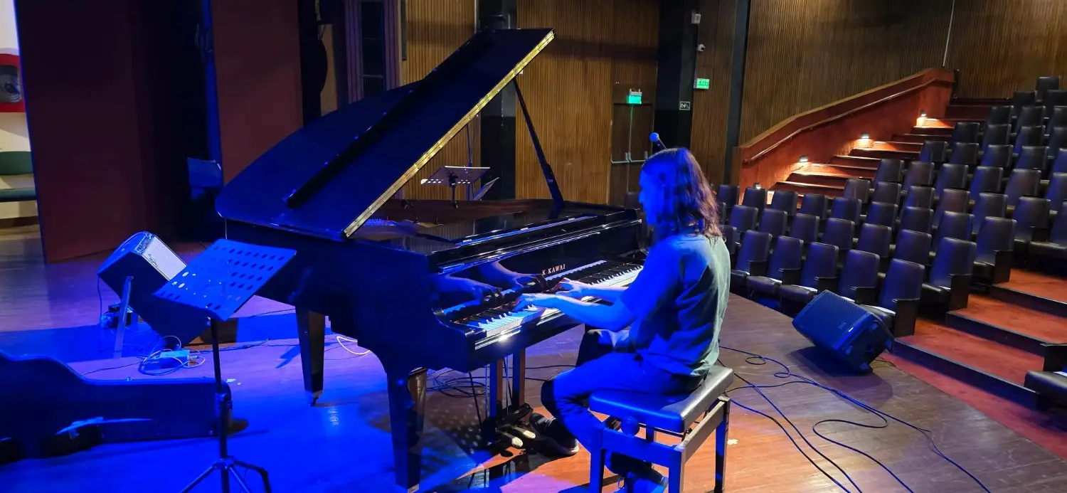 grand-piano-rental-delhi