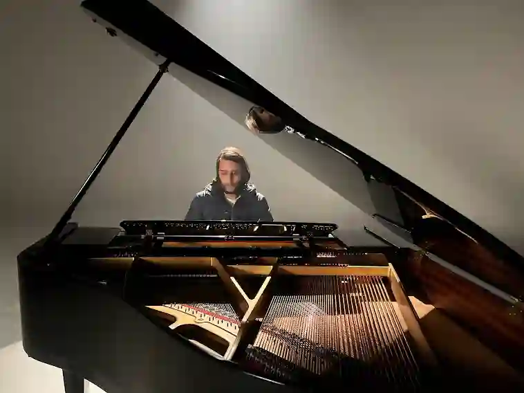 Piano rental near me